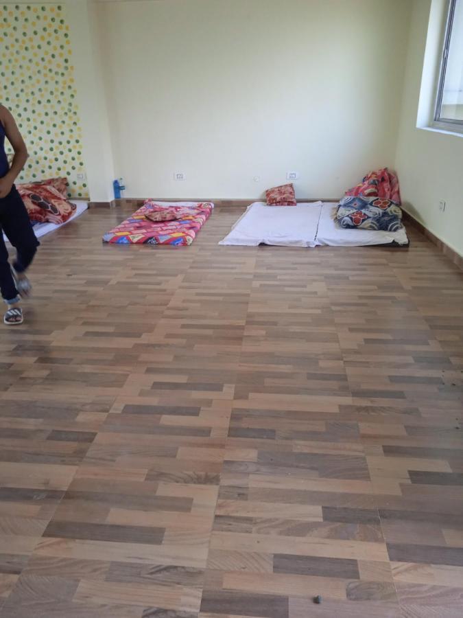Triple1 Hostel & Homestay Risikés Kültér fotó