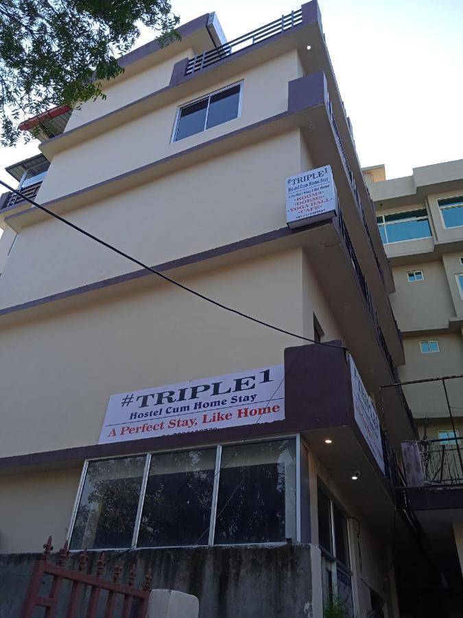 Triple1 Hostel & Homestay Risikés Kültér fotó